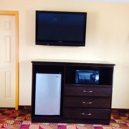 Blue Sky Inn Glens Falls-Saratoga-Lake George 客房 照片