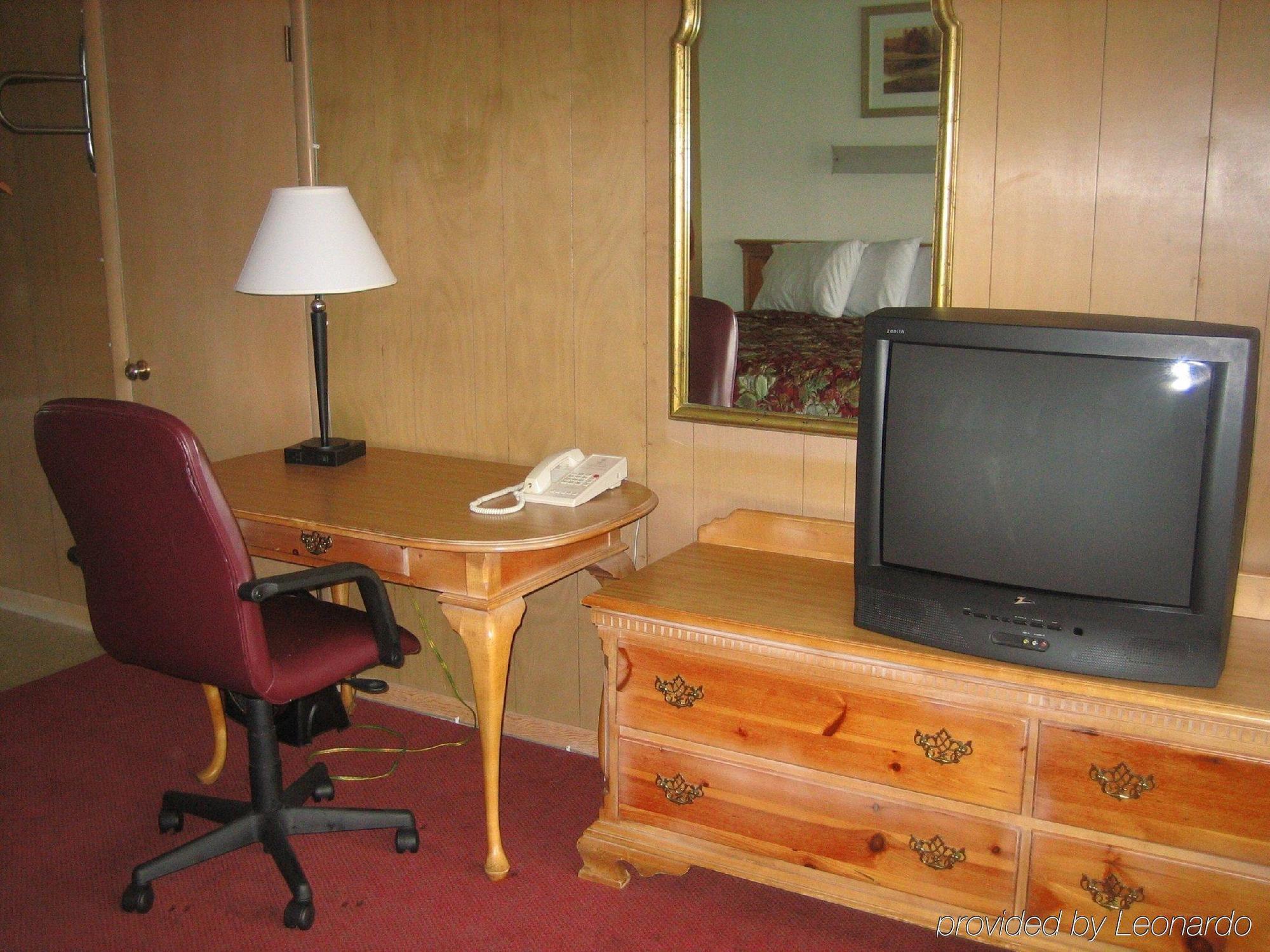 Blue Sky Inn Glens Falls-Saratoga-Lake George 外观 照片